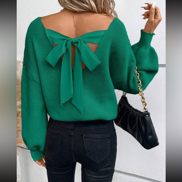 Cozy tie back V neck sweater top - Picture 12 of 16